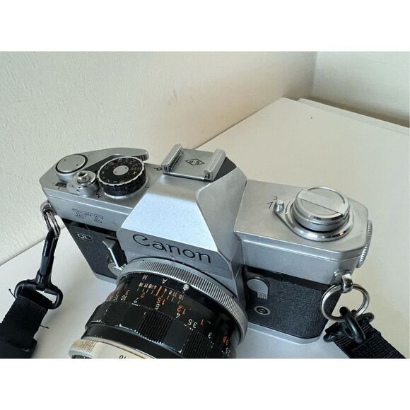 Canon SLR Camera FT QL Film Camera - Picture 5 of 15